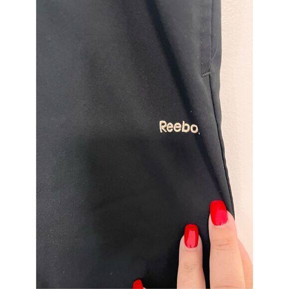 Reebok Black Cropped Pull On Jogging Athletic Pants sz M - Picture 2 of 7